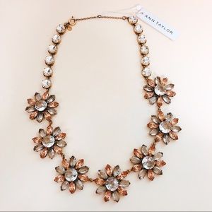 NWT Ann Taylor Rhinestone Flower Necklace